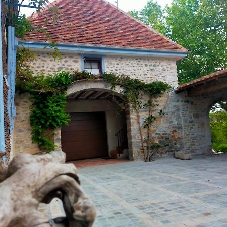 Entre Galets Apartment Sauveterre-de-Bearn Exterior photo